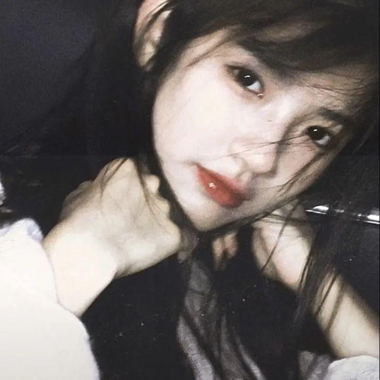 饥荒全村吃草根,我带全家顿顿肉